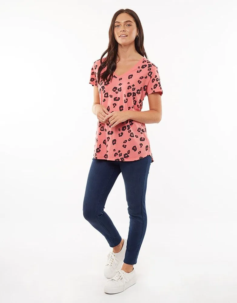 Elm Leopard Vee Tee Coral Pink