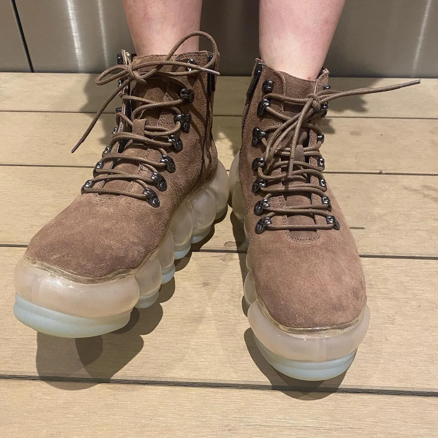 New “Jewelry” Mountain Boots / Brown