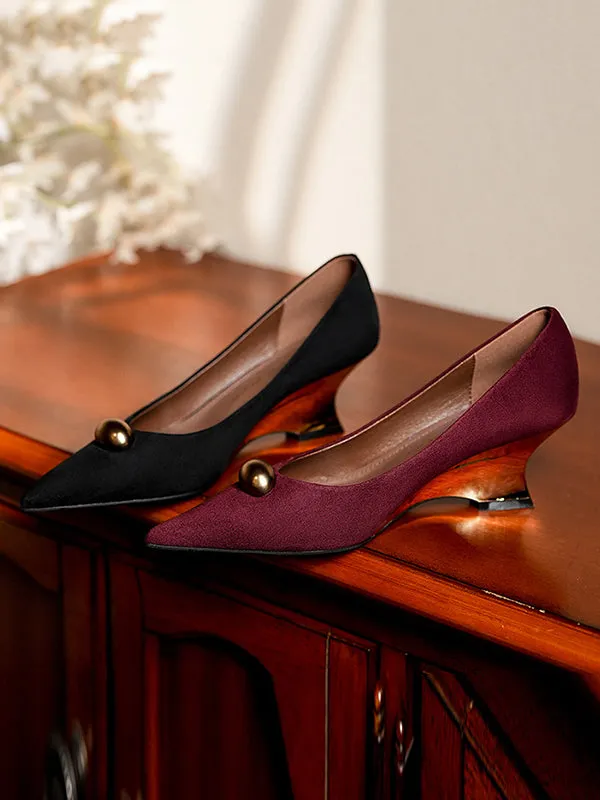 Pointed-Toe Shallow Cut Split-Joint Pumps