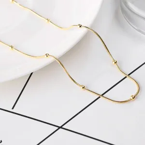 Simple and fashionable gold bead necklace